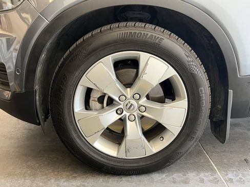Used 2019 Volvo XC40 T5 Momentum AWD/4WD image 11