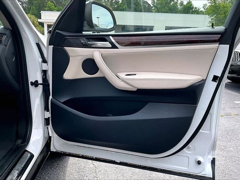 Used 2016 BMW X3 xDrive28i image 23