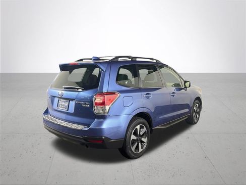 Used 2017 Subaru Forester 2.5i Limited w/ Popular Package #2 AWD/4WD image 6