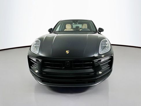 Used 2025 Porsche Macan image 6