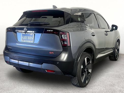 Used 2025 Nissan Kicks SR FWD image 2