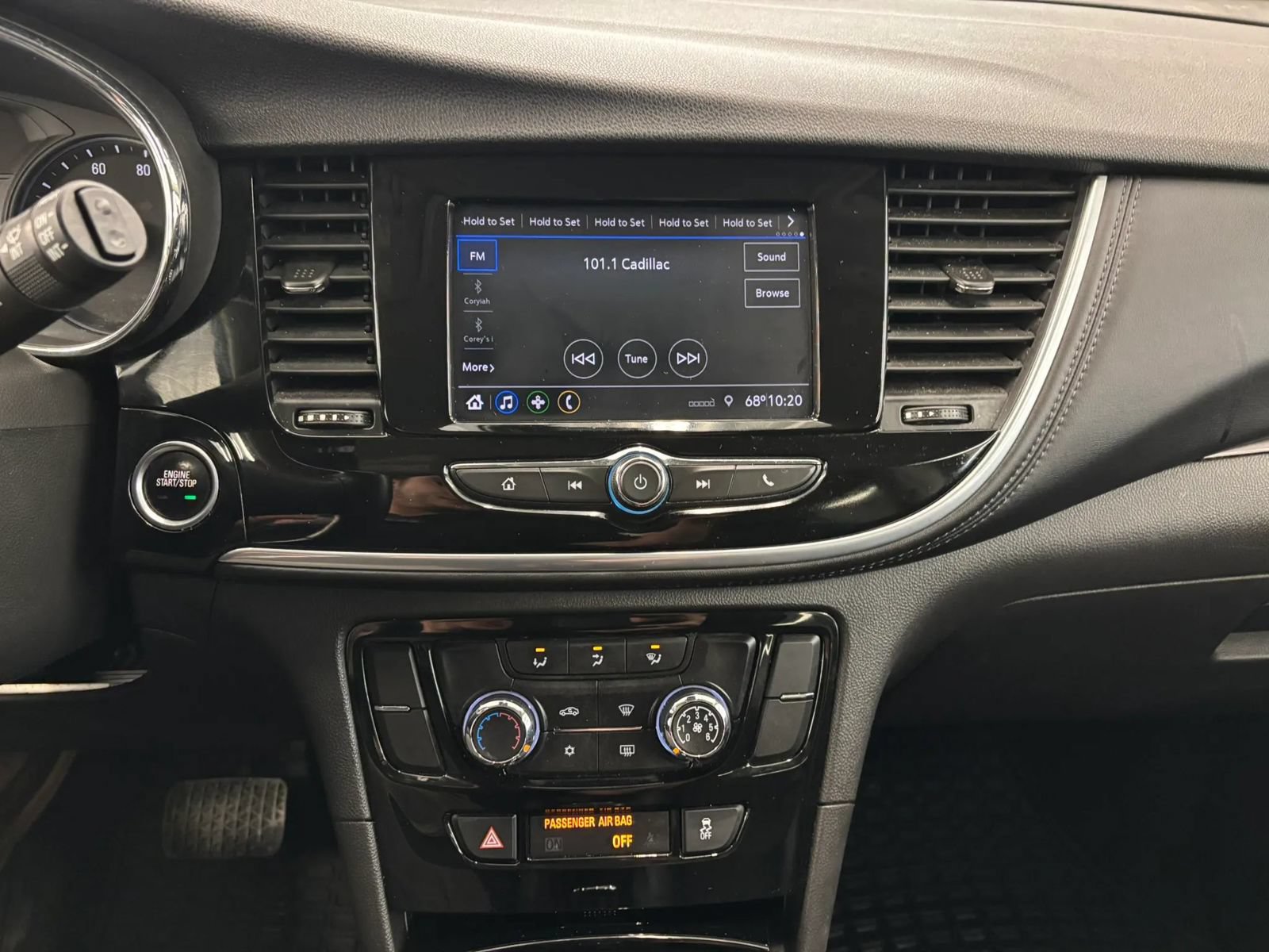Used 2022 Buick Encore Preferred AWD/4WD image 37