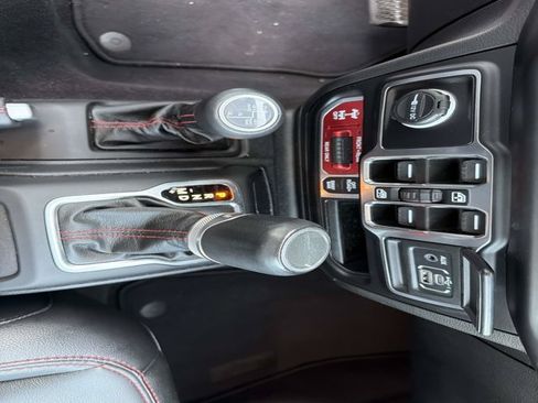 Used 2023 Jeep Gladiator Rubicon w/ LED Lighting Group AWD/4WD image 32