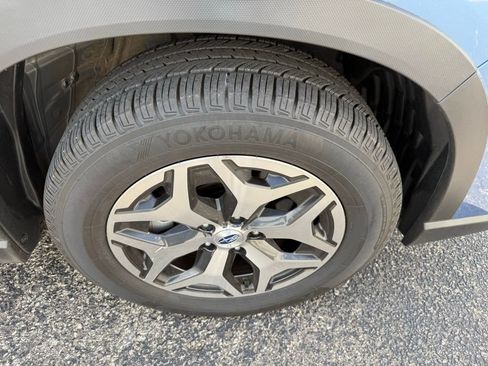 Used 2021 Subaru Forester Premium image 10