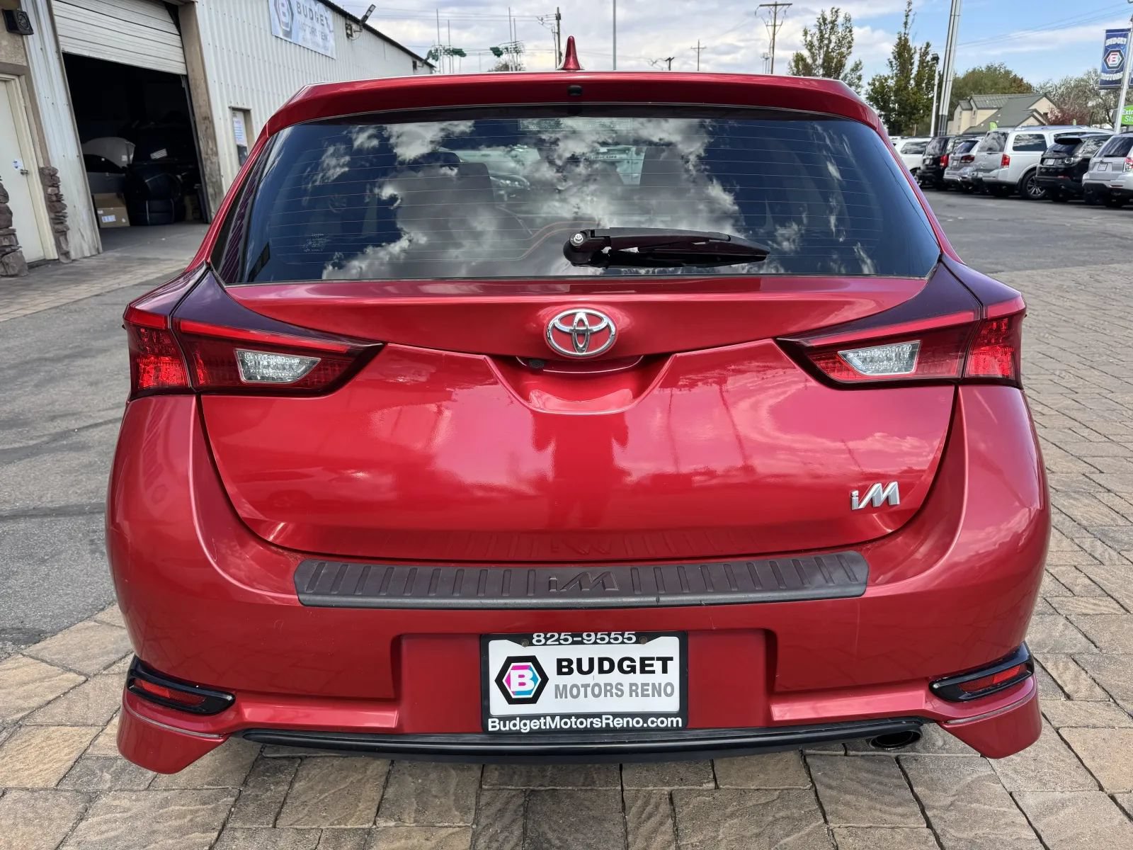 Used 2017 Toyota Corolla iM w/ All-Weather Mat Package FWD image 3