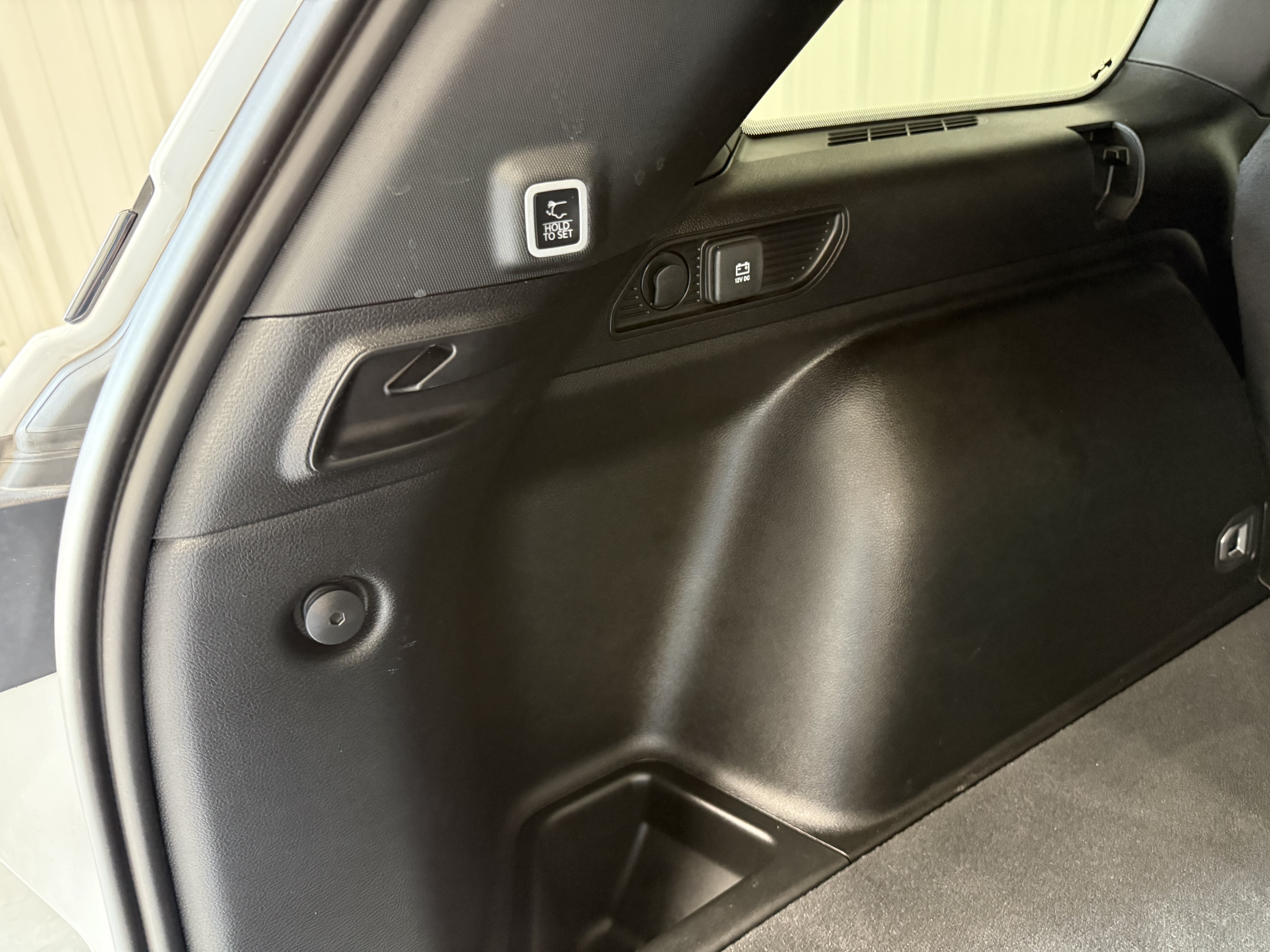 Used 2024 Jeep Grand Cherokee Laredo X w/ Luxury Tech Group I AWD/4WD image 6