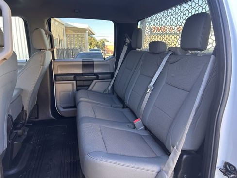 Used 2019 Ford F250 XL w/ Power Equipment Group image 10
