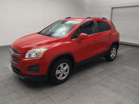 Used 2015 Chevrolet Trax LT w/ LT Plus Package AWD/4WD image 2