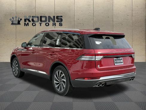 New 2026 Lincoln Aviator AWD image 3