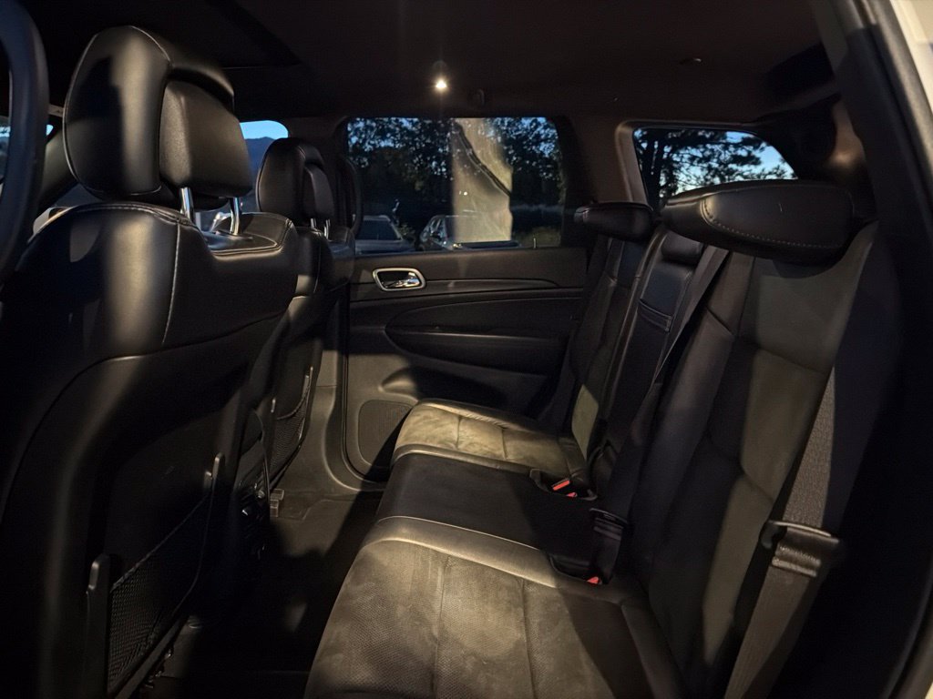 Used 2020 Jeep Grand Cherokee Altitude AWD/4WD image 18