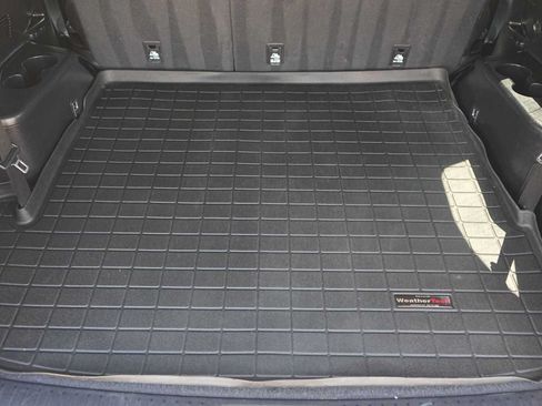 Used 2017 Toyota Highlander Limited Platinum FWD image 27