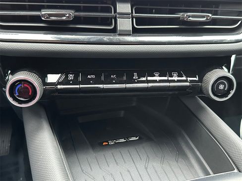 New 2026 Chevrolet Equinox EV RS image 27