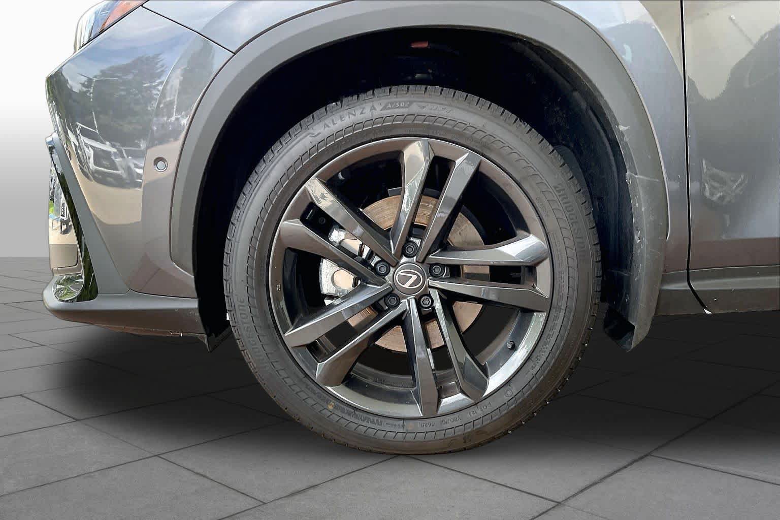 Used 2026 Lexus NX 450h+ AWD w/ Accessory Package (2T) image 9