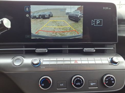 New 2026 Hyundai Kona SE image 8