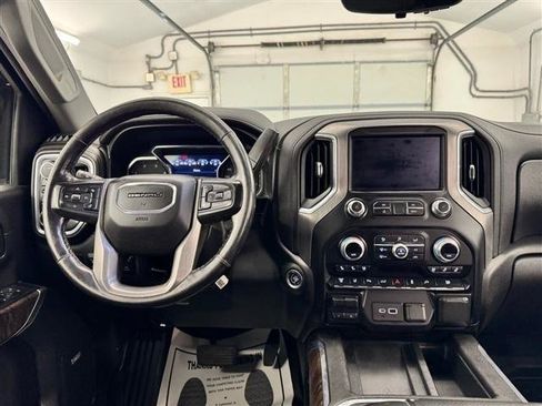 Used 2021 GMC Sierra 3500 Denali w/ Denali Ultimate Package AWD/4WD image 21