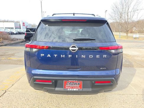 New 2026 Nissan Pathfinder SV image 5