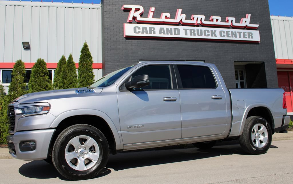 Used 2025 RAM 1500 Big Horn AWD/4WD image 9