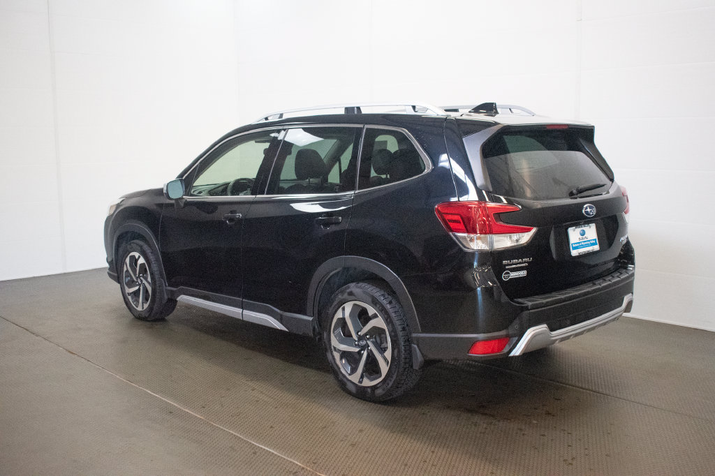 Used 2023 Subaru Forester Touring AWD/4WD image 6