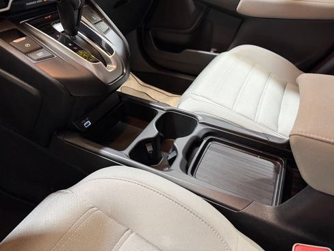 Used 2020 Honda CR-V LX image 13