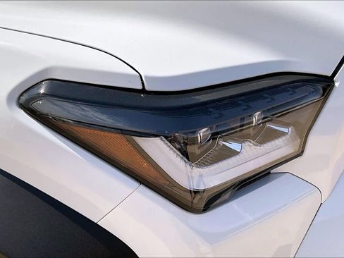 Used 2025 Toyota 4Runner Trailhunter image 25