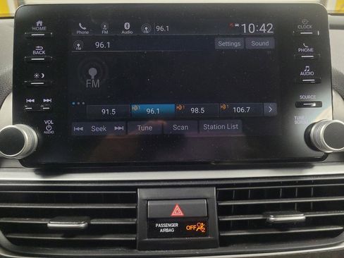 Used 2019 Honda Accord EX-L image 25