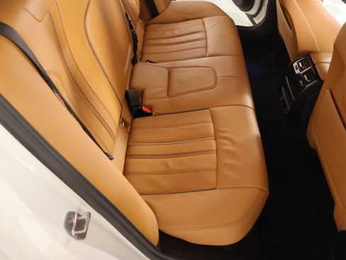 Used 2022 BMW 540i w/ M Sport Package image 15