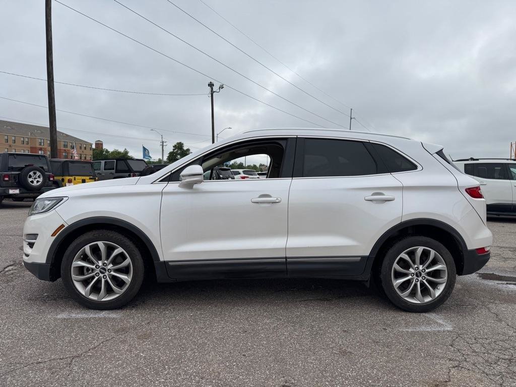 Used 2017 Lincoln MKC Select w/ Select Plus Package FWD image 5