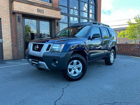 Used 2010 Nissan Xterra S AWD/4WD image 2