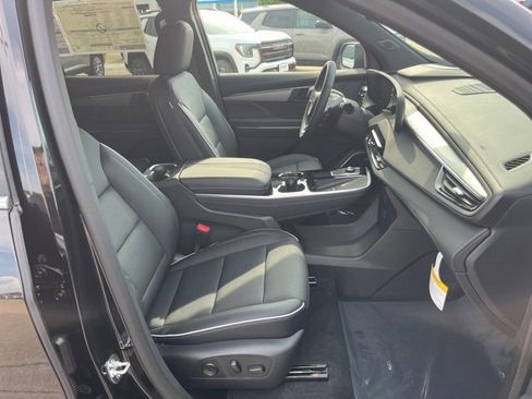 New 2025 Buick Enclave Preferred w/ Power Package image 37