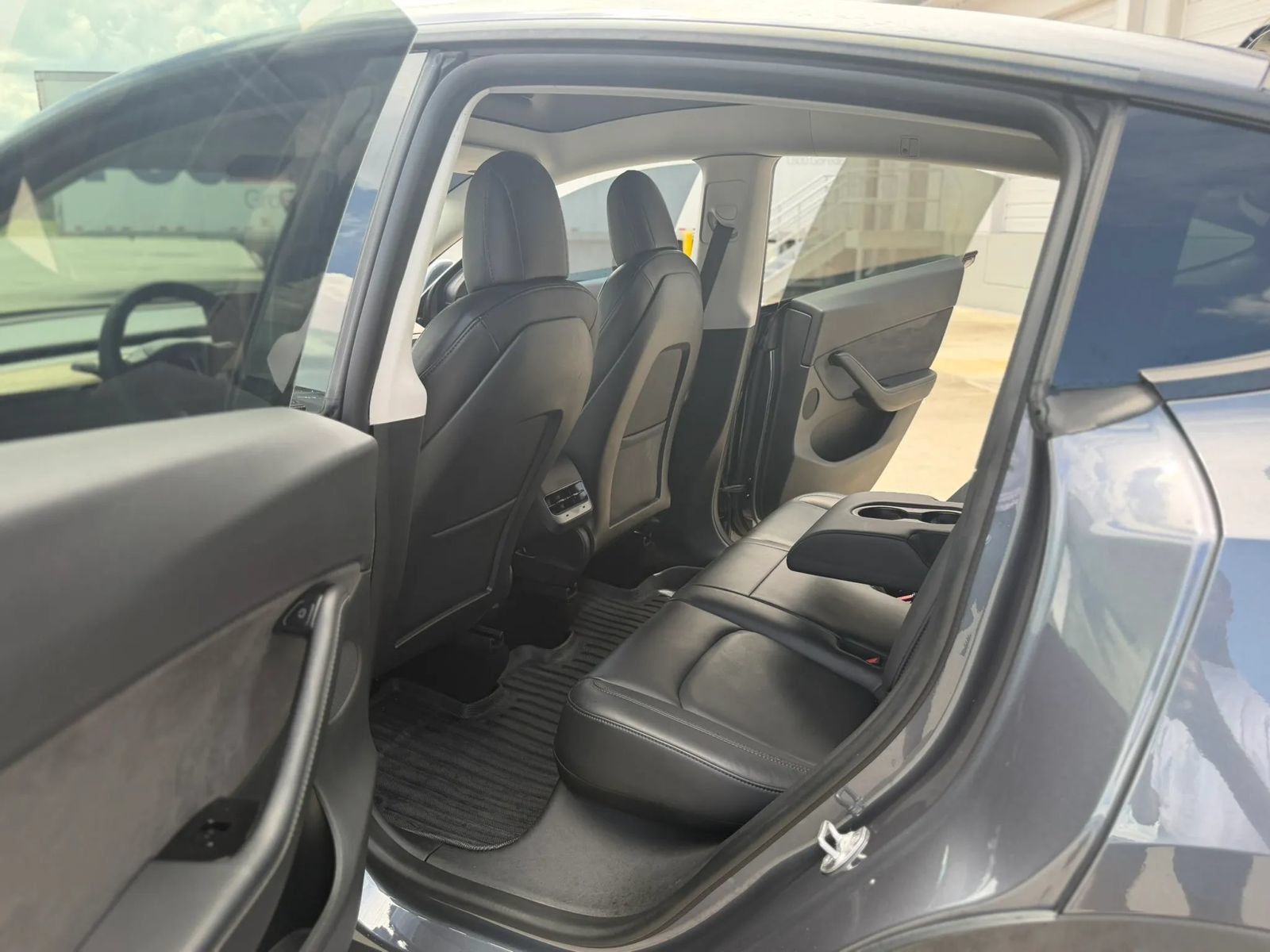 Used 2021 Tesla Model Y 2WD image 18