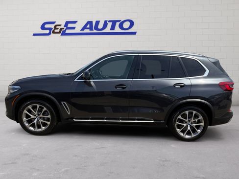 Used 2019 BMW X5 xDrive40i w/ Convenience Package AWD/4WD image 2