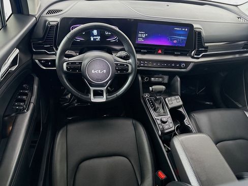 Used 2023 Kia Sportage EX image 17