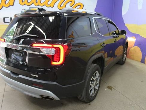 Used 2022 GMC Acadia SLT AWD/4WD image 8
