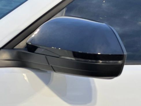 Used 2024 Volkswagen Atlas Peak Edition SE image 12