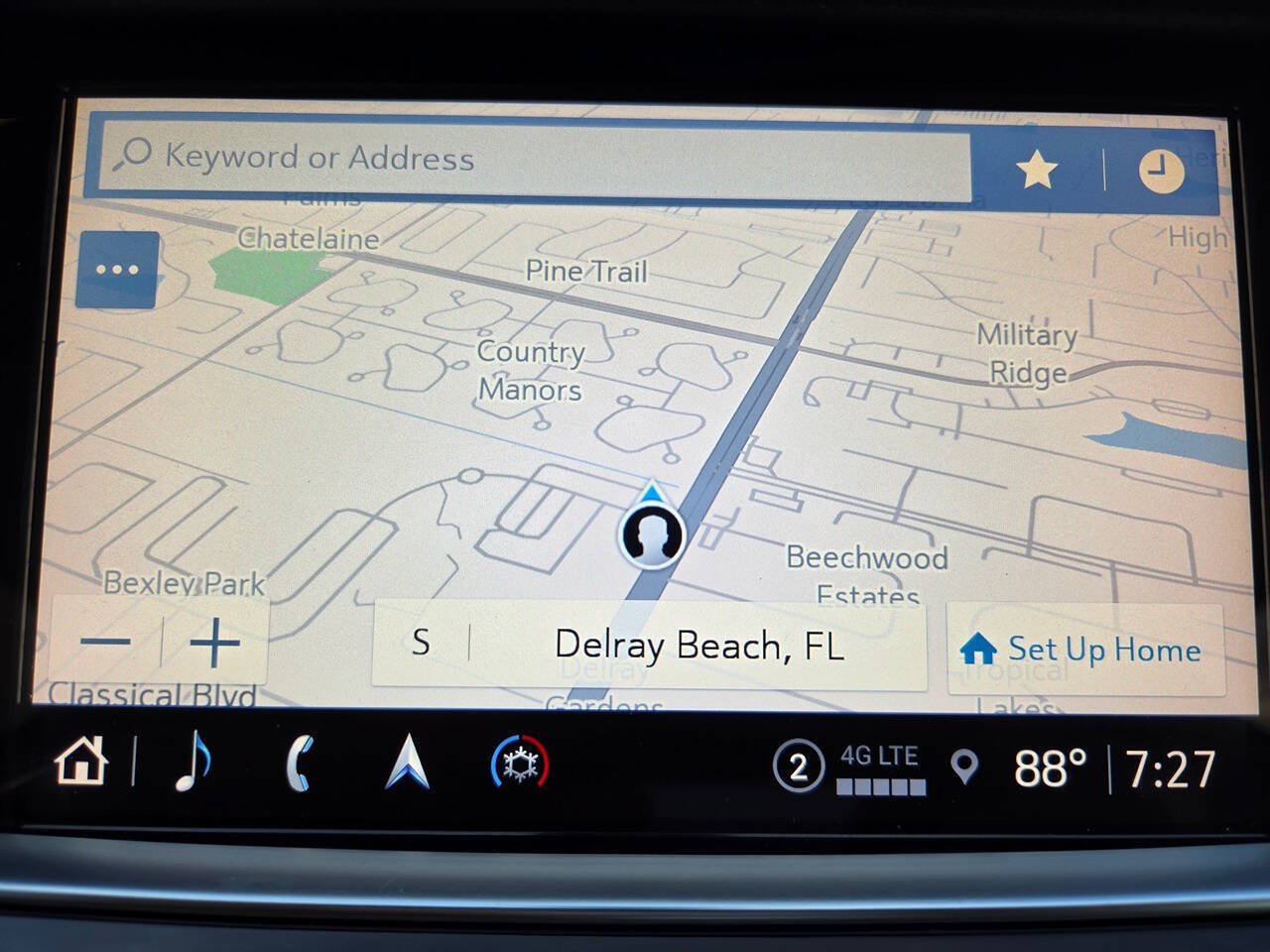 Used 2024 Cadillac XT5 Premium Luxury w/ Technology Package FWD image 29