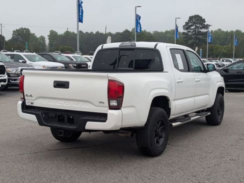 Used 2019 Toyota Tacoma SR w/ SR Convenience Package AWD/4WD image 3