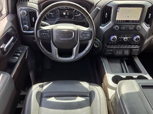 Used 2021 GMC Sierra 1500 Denali w/ Denali Ultimate Package AWD/4WD image 11