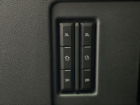 Used 2024 Ford Expedition Max XLT AWD/4WD image 30