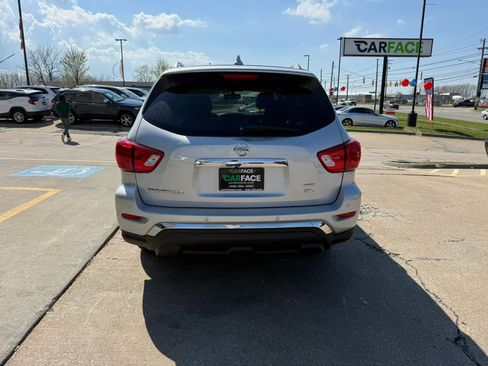 Used 2020 Nissan Pathfinder SL AWD/4WD image 10
