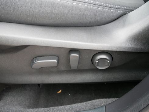 Used 2023 Subaru Forester Premium image 19