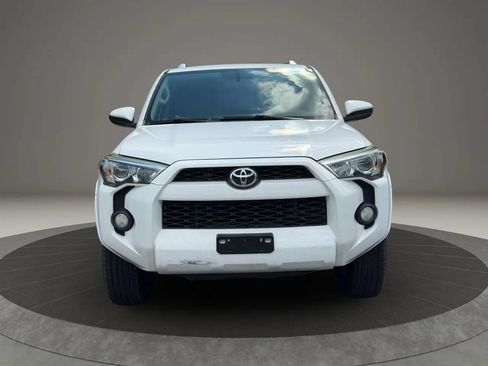 Used 2016 Toyota 4Runner SR5 RWD image 2