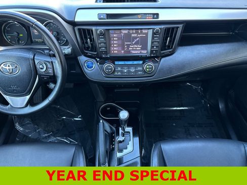 Used 2018 Toyota RAV4 Limited image 14