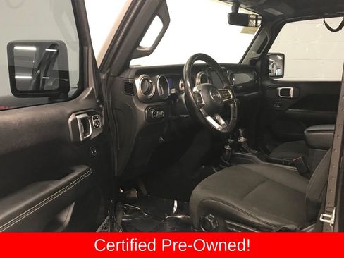 Certified 2020 Jeep Gladiator Overland image 11