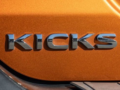 Used 2019 Nissan Kicks SR w/ Interior Electronics Package image 5