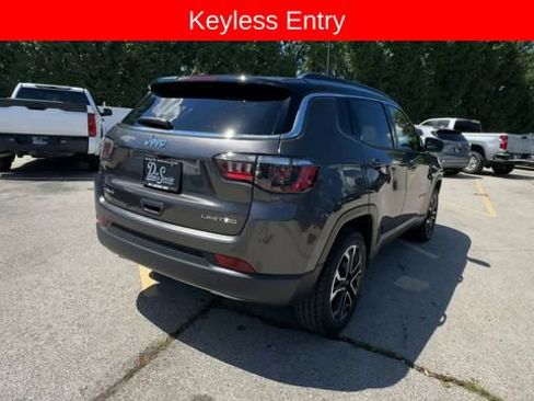 Used 2023 Jeep Compass Limited AWD/4WD image 8