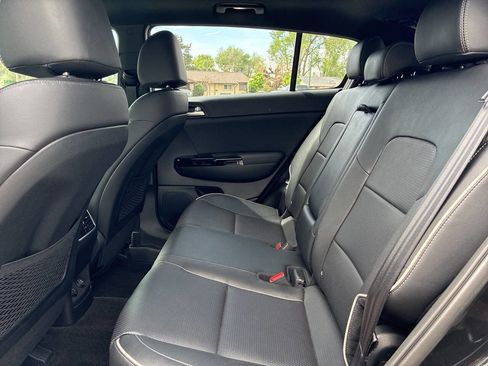 Used 2022 Kia Sportage SX w/ Paint Protection Package FWD image 8