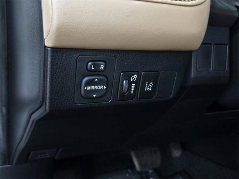 Used 2018 Toyota RAV4 XLE w/ Plus Extra Value Package image 19