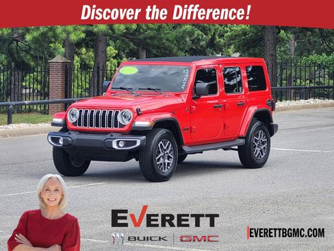 Used 2025 Jeep Wrangler Unlimited Sahara AWD/4WD image 1