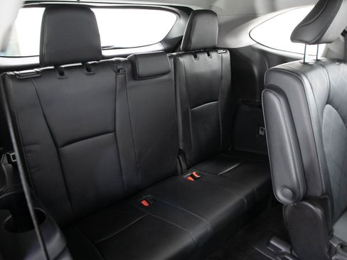 Used 2025 Toyota Highlander Platinum AWD/4WD image 13