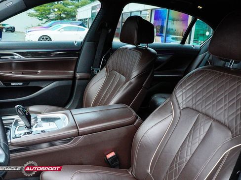 Used 2016 BMW 750i image 20